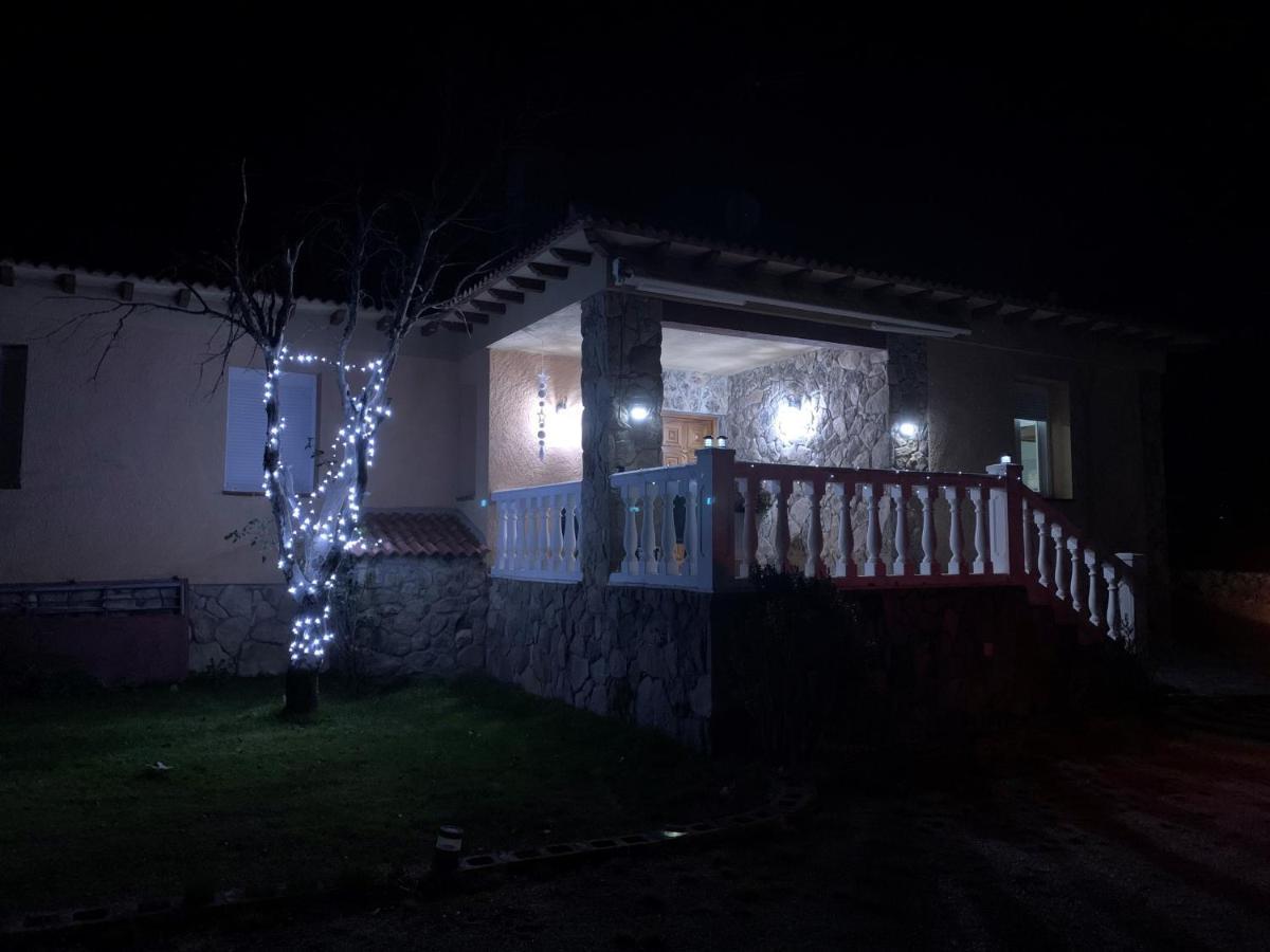 Villa Pancorbo Velayos Eksteriør billede